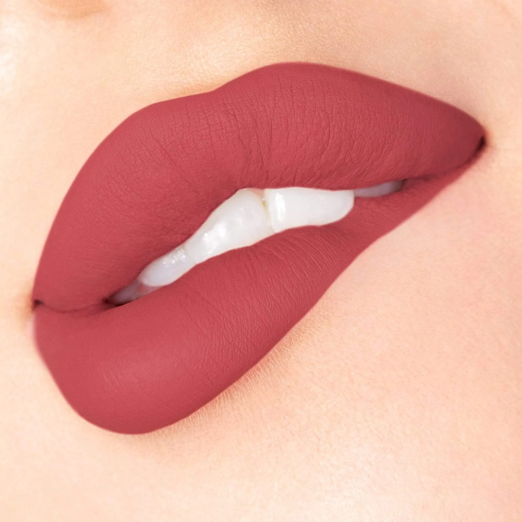 Velvet Matte 12hr Liquid Lip 8. Von Velvet